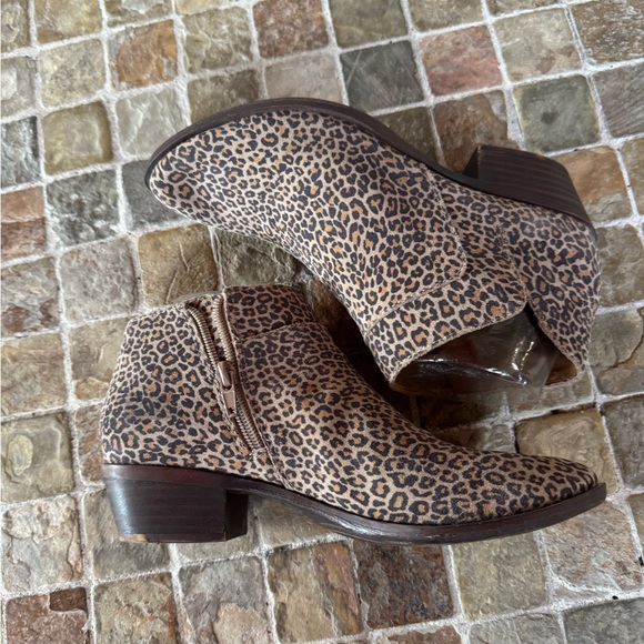 Lucky brand Leopard Print Ankle Boots - Picture 7 of 8